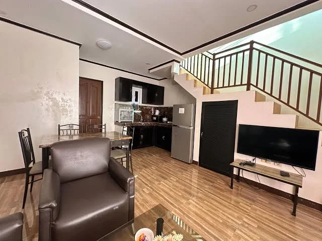 Explore Batangas Comfortable Town House (B) Reviews and Travel Guide