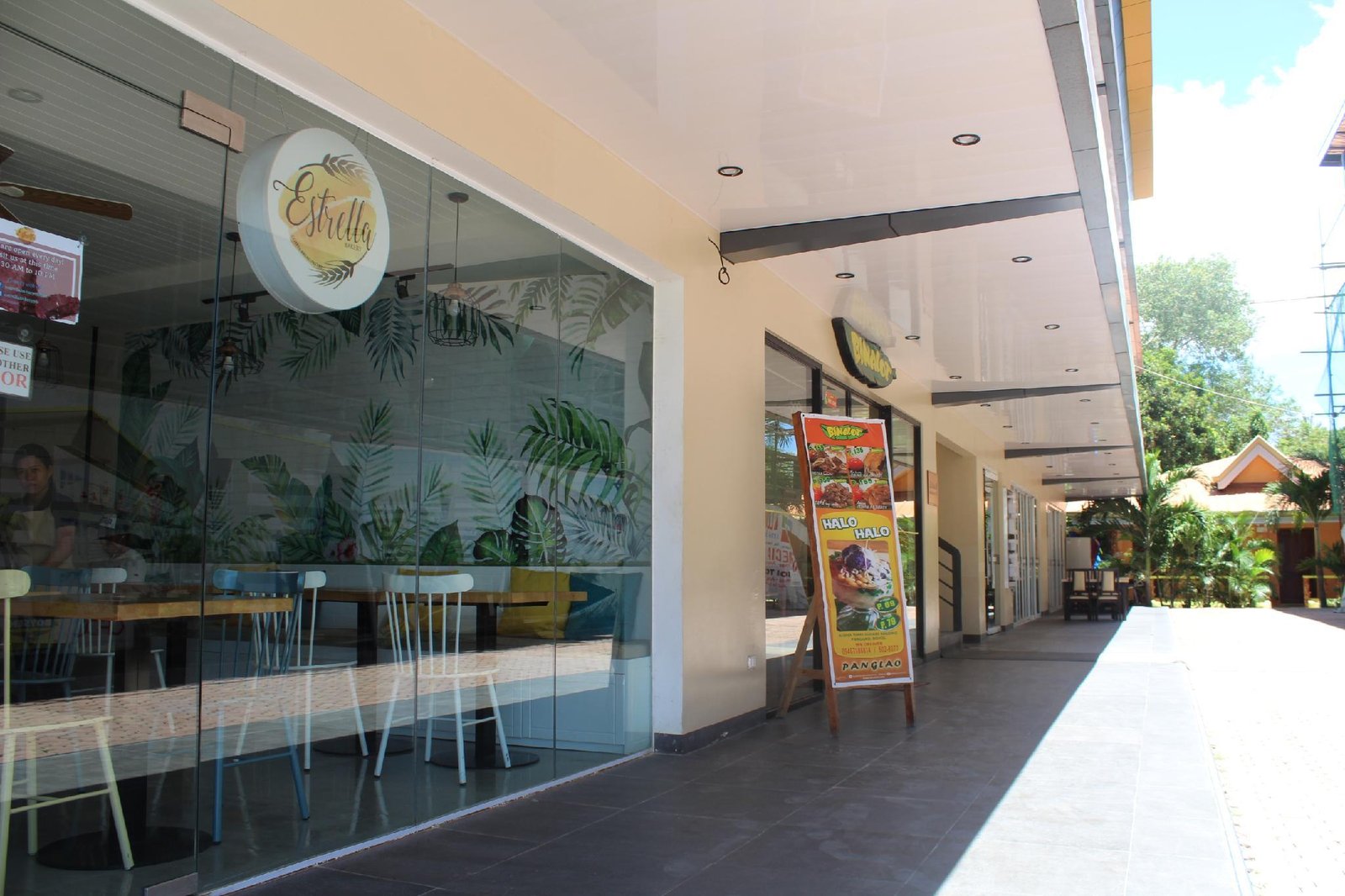 Golden Sam Resort and Restaurant