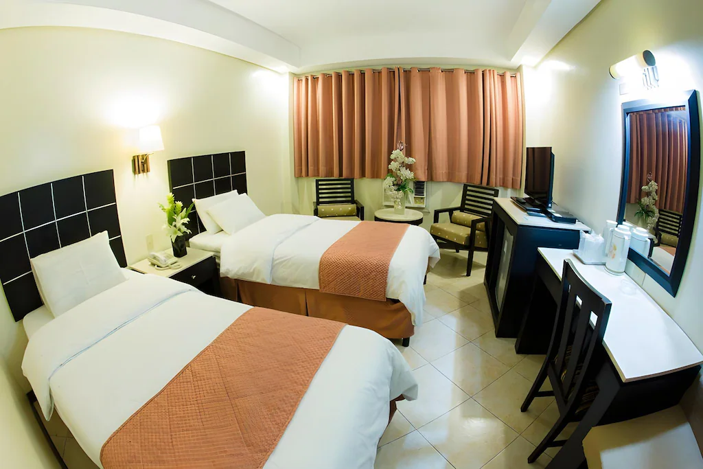 Goldenfield Kundutel, Bacolod (Negros Occidental), Philippines