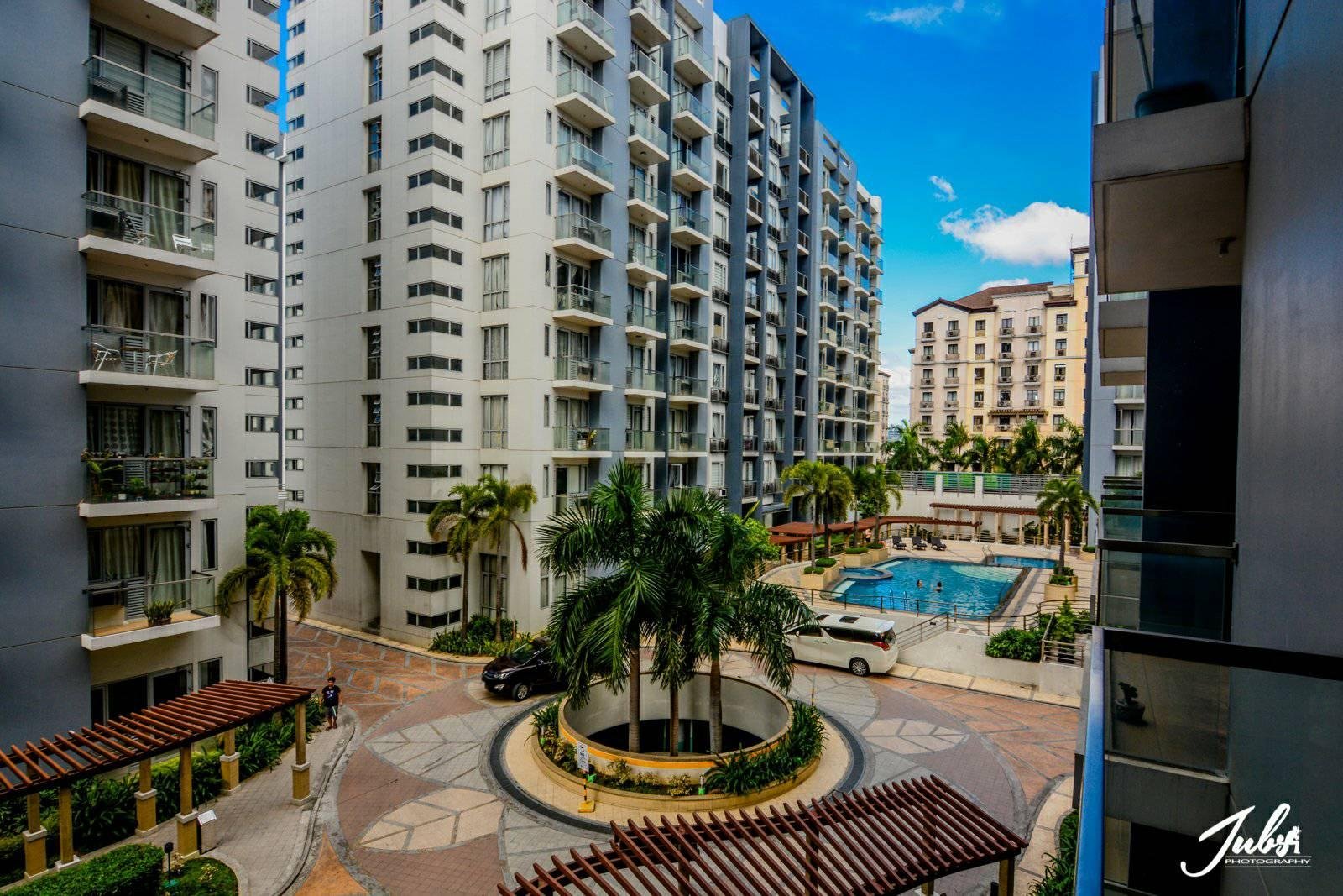 H&M  One Palmtree Villas