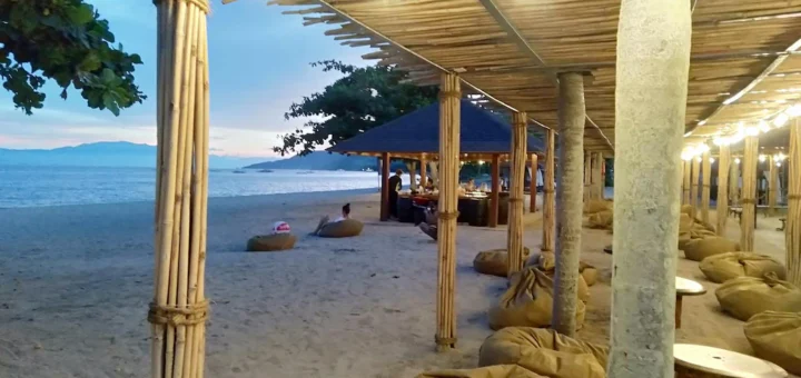 Halydan's Twinhouse,your beach haven, Batangas, Philippines