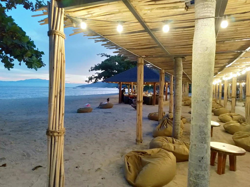 Halydan’s Twinhouse,your beach haven, Batangas, Philippines