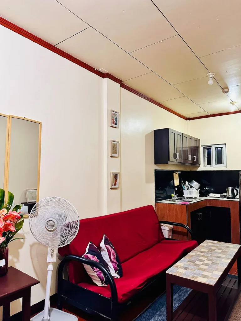 Happy Art Apartelle - Close to Airport, Palawan, Philippines