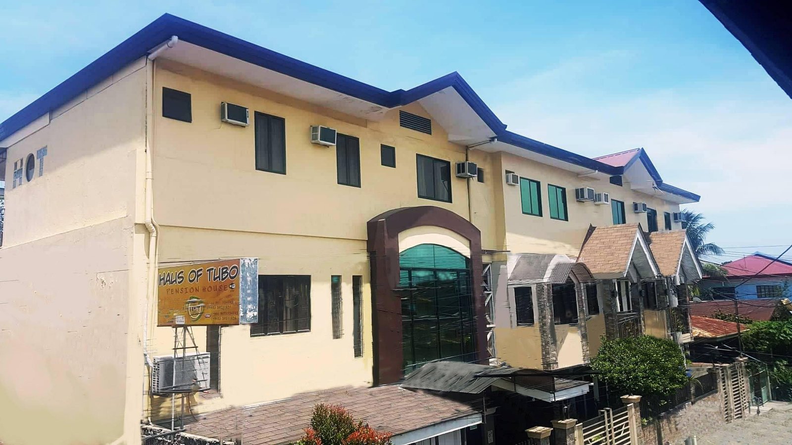 Haus Of Tubo Travellers Inn