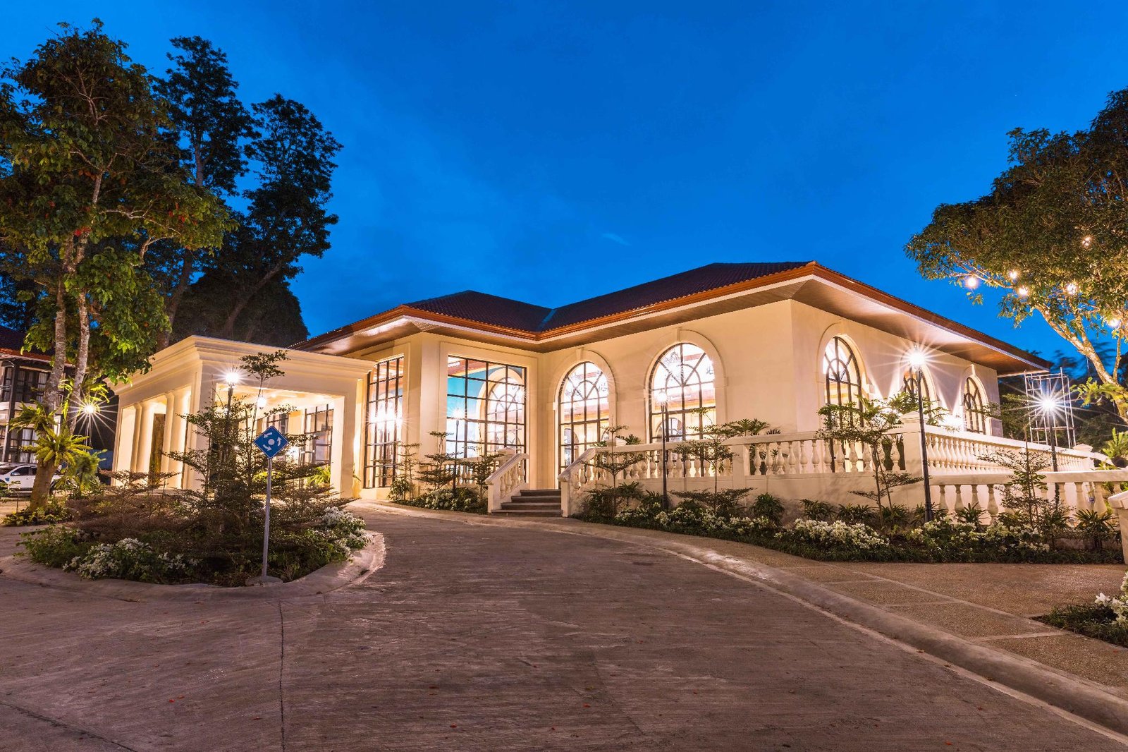 Hillcreek Gardens Tagaytay Hotel