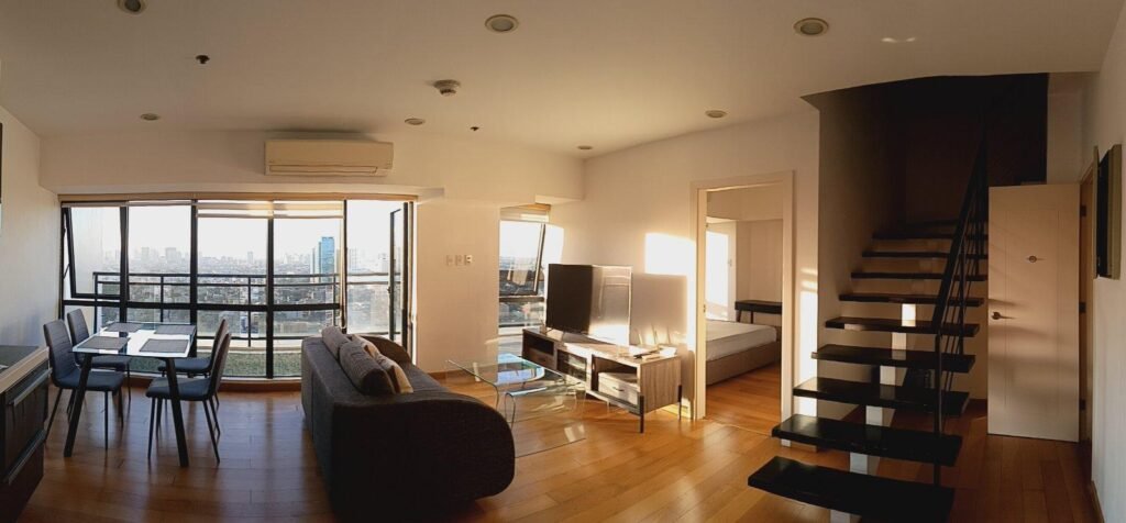 LUX 3 BR Penthouse Private POOL Milano Versace Makati City