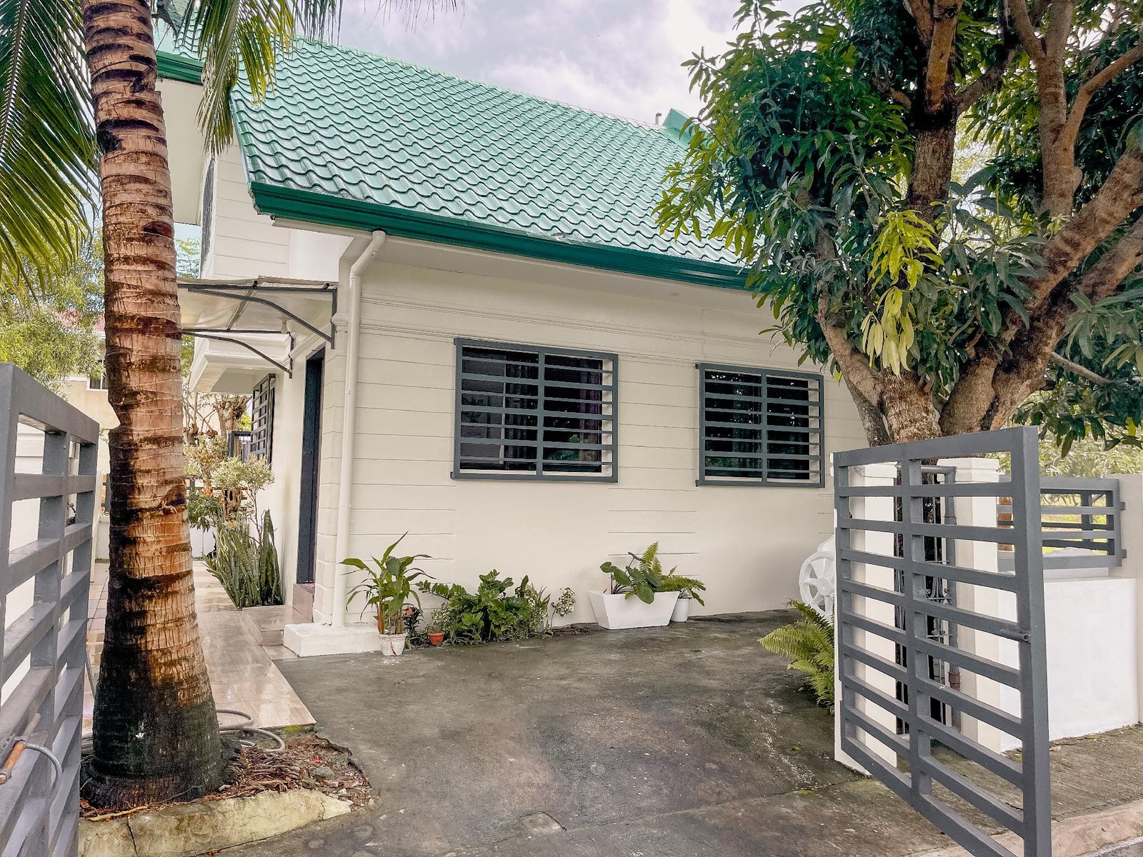 Lalyn's Home  in San Antonio, Zambales