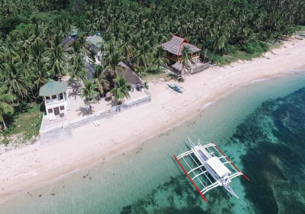 Lanas Beach Resort