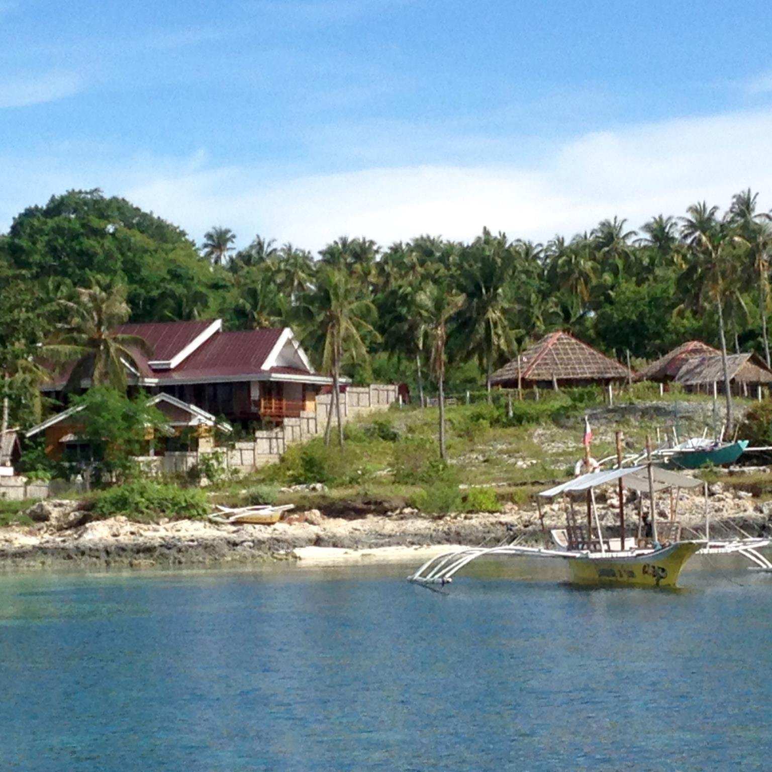 Liwayway sa Bohol - Pamilacan Bed & Breakfast