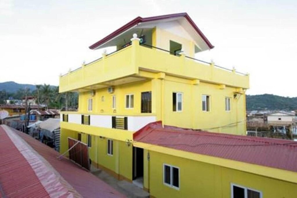 Luis Bay Travellers Lodge Coron