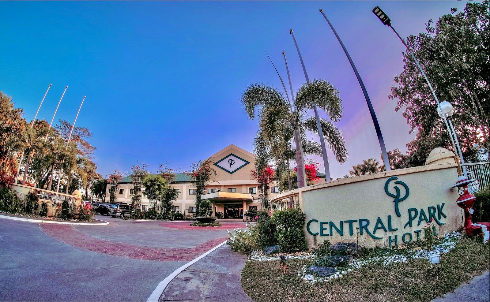 Luisita Central Park Hotel