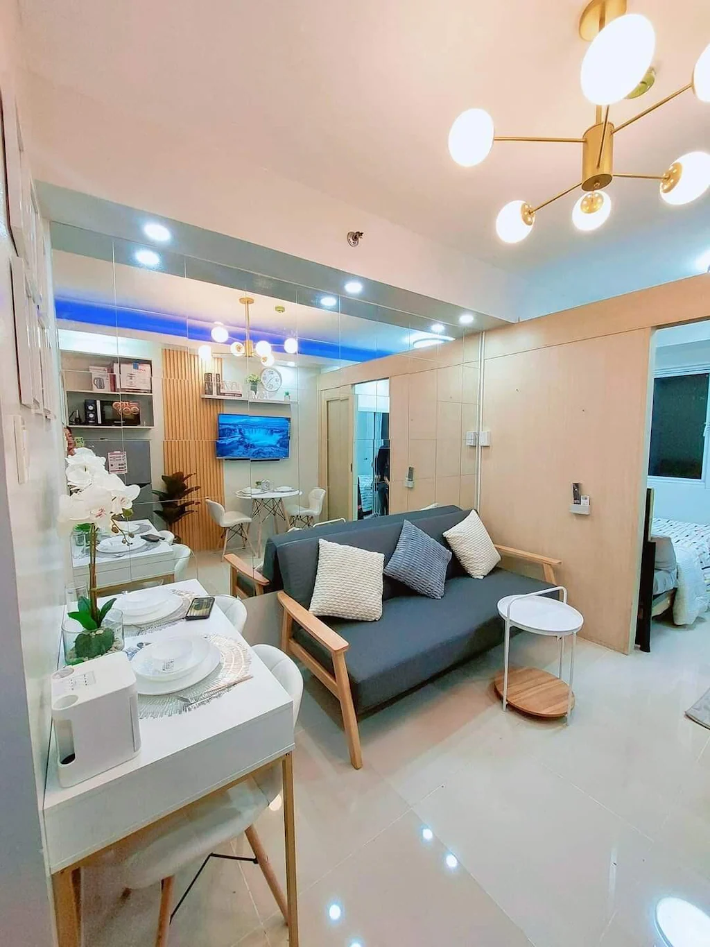 Luxurious Condo Unit @ Sea Residences Mall of Asia