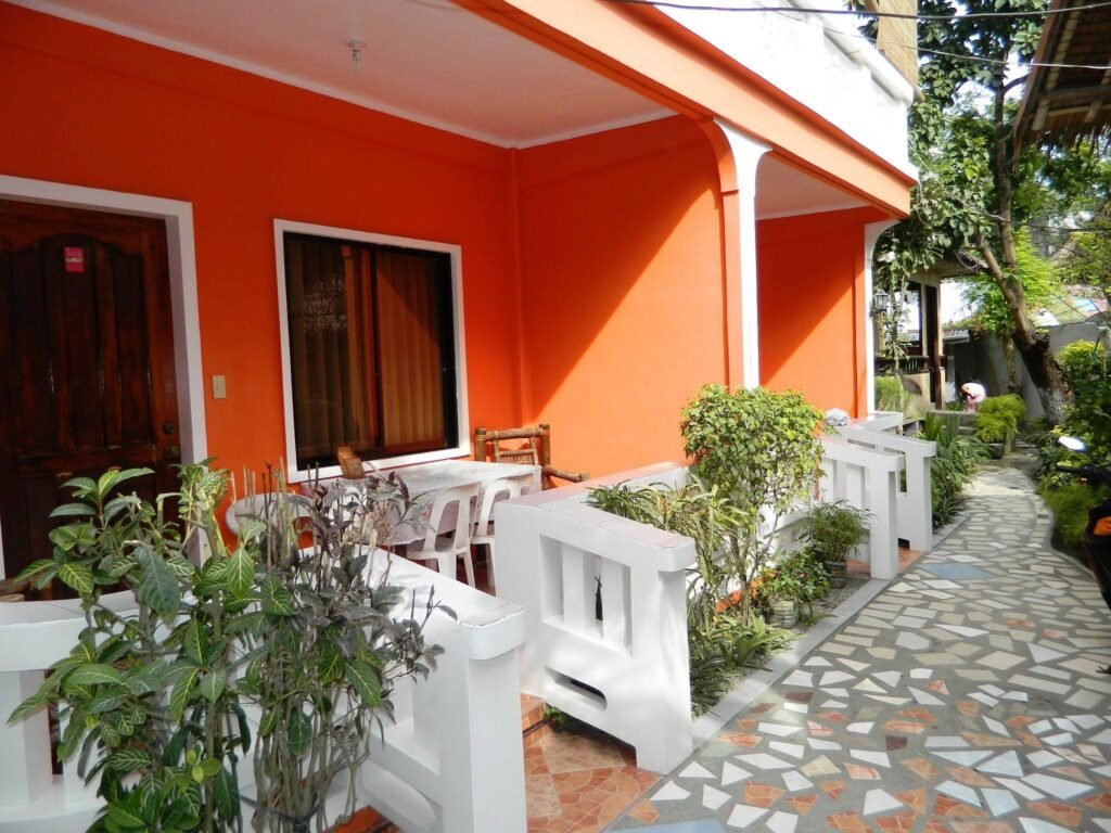 M and E Guesthouse