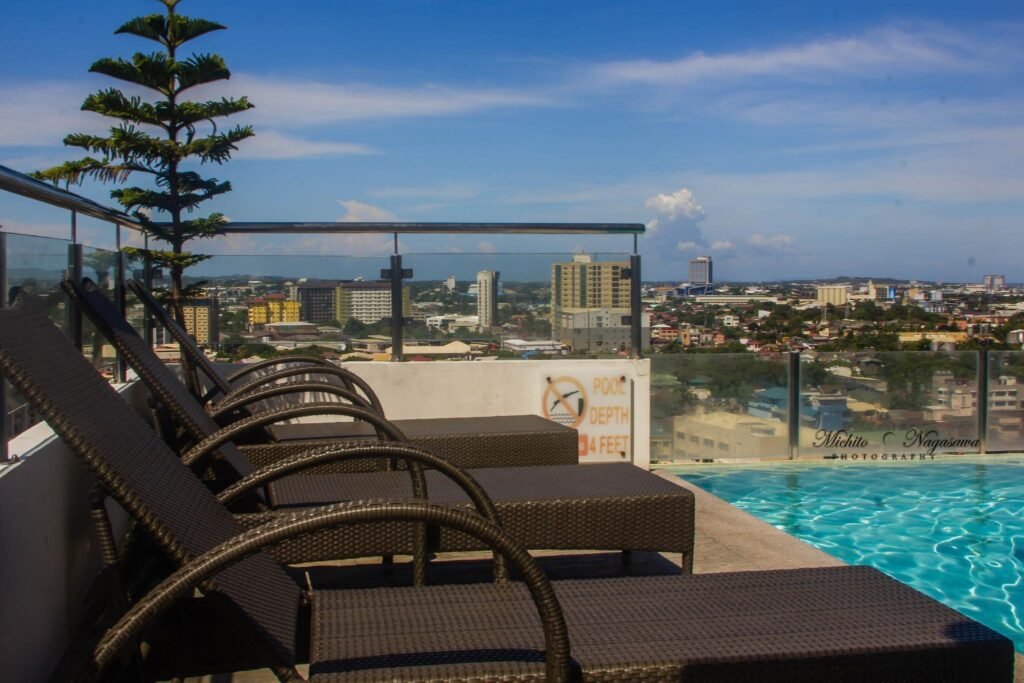 MABOLO GARDEN A1+  FREE POOL GYM WIFI NEAR MALL
