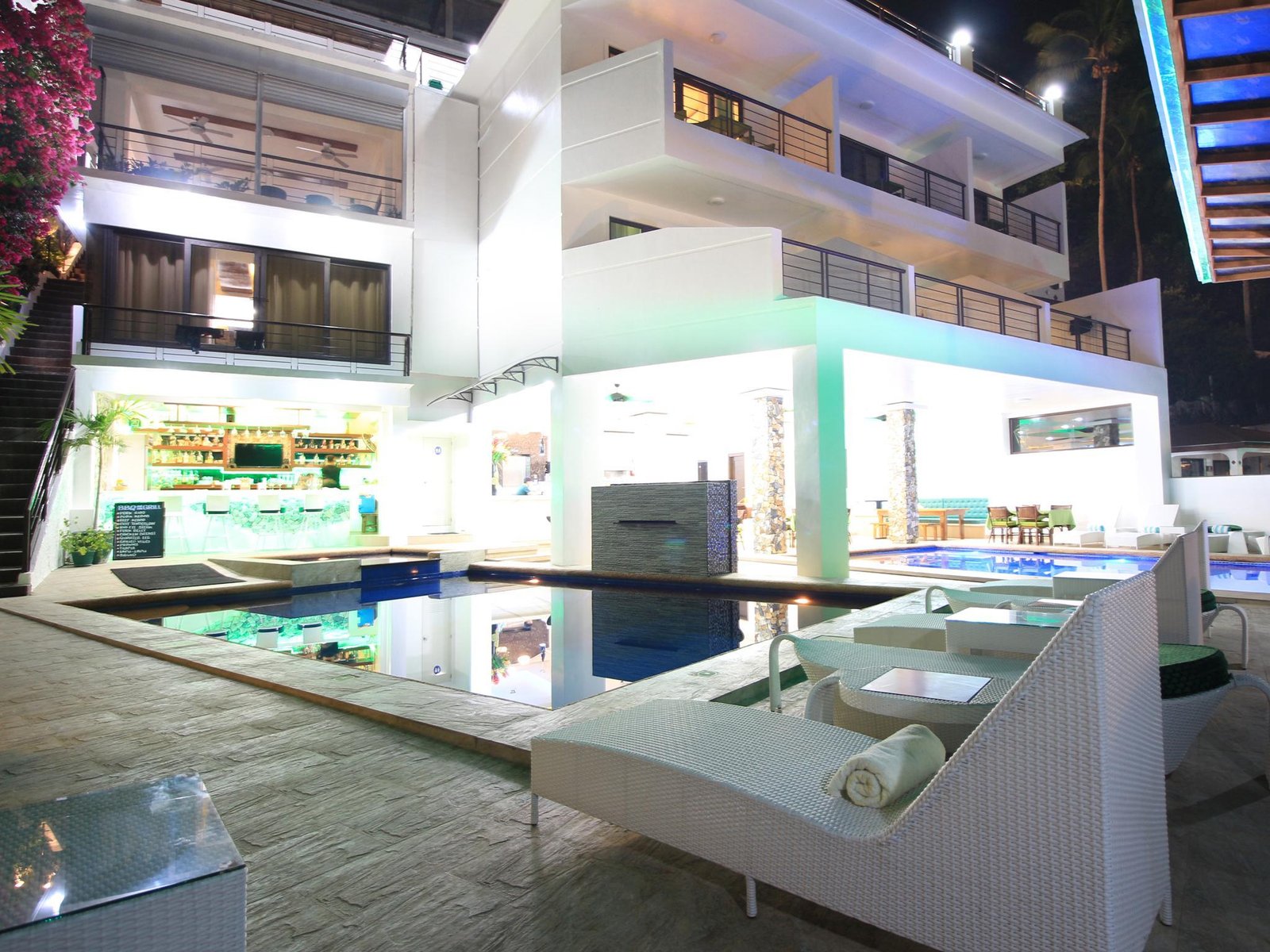 Manarra Sea View Resort