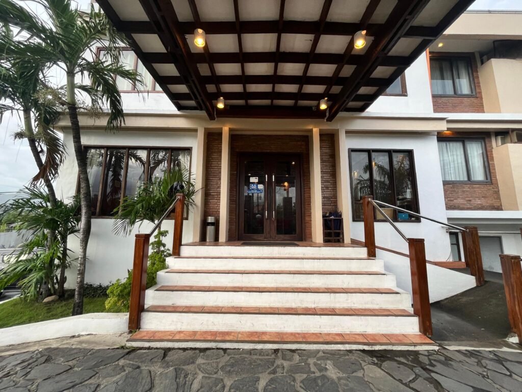 Mango Valley Hotel