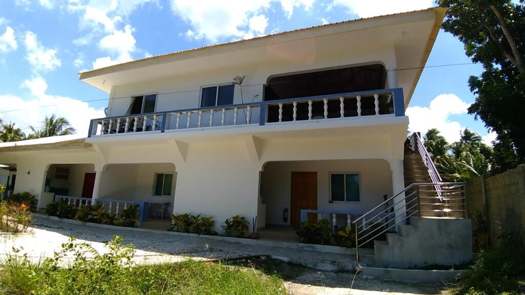Mangoes Place, Penthouse, Family room