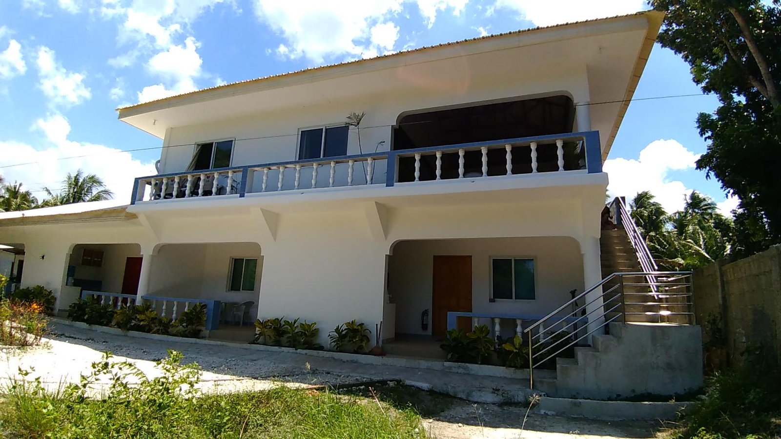Mangoes Place, Penthouse, Family room