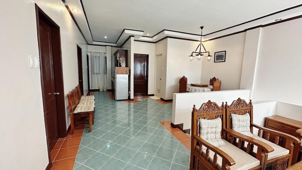 Mimi's 3-Bedroom Apartment