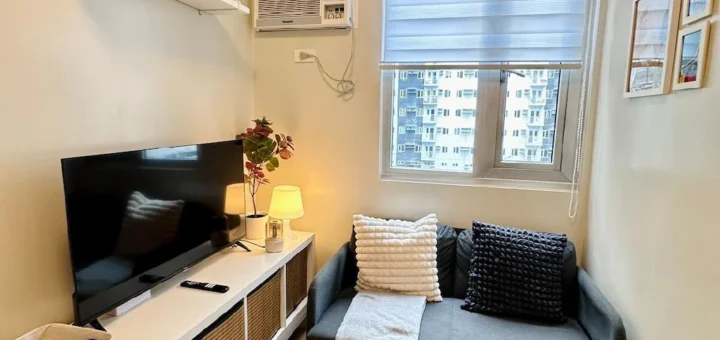 Minimalist Home Vibe Unit + With Pool View, Cainta, Philippines