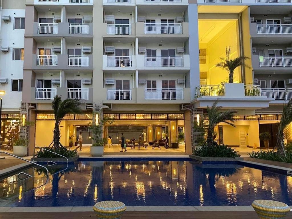 Minimalist Staycation Near Cubao, Ateneo, Manila, Philippines