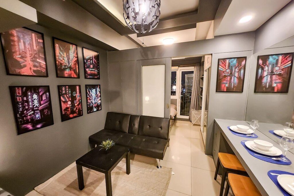 Modern Style Pool View 1br in Makati w 100mbps 4 Star Reviews Travel Guide