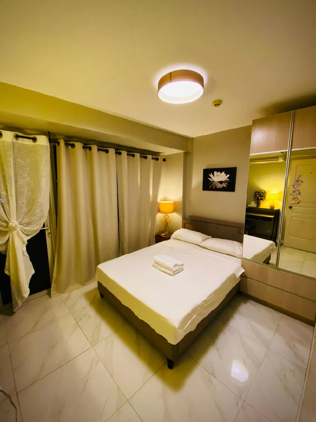 Monarch Park Suites Balmoral, Manila, Philippines