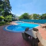 Netflix and Chill with swimming pool access, Manila, Philippines