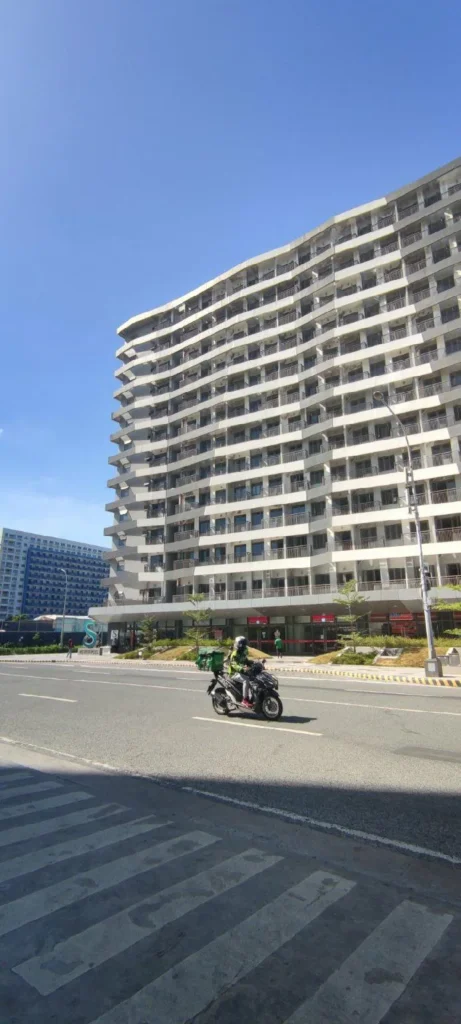 New 1 bedroom unit near DFA aseana, Mall of Asia, Manila, Philippines Reviews and Travel Guide