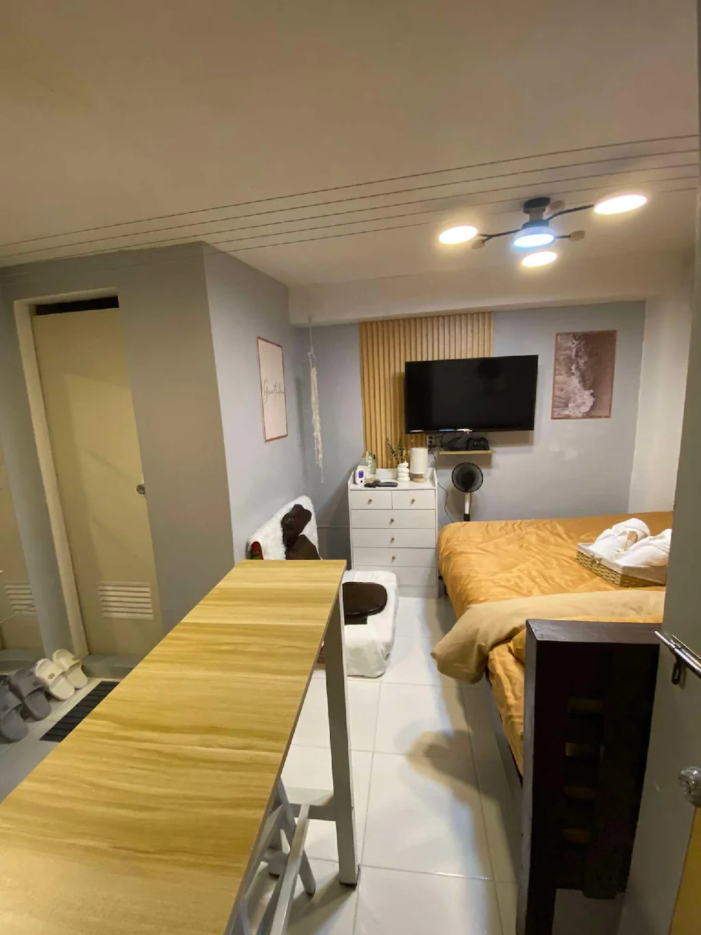 Nics Studiotel NO CAR PARKING, Naga City, Philippines