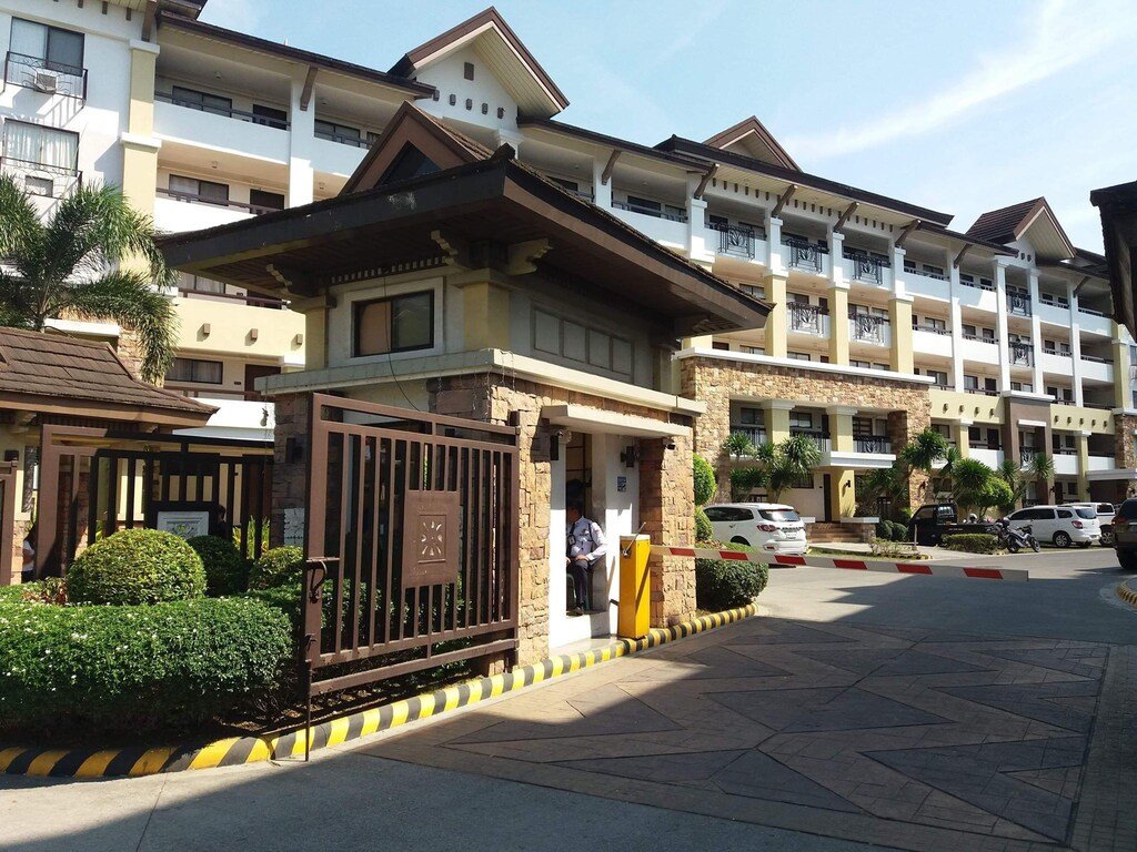 ONE OASIS A4 FREE POOL BACK OF SM MALL DAVAO 3 STAR HOTEL REVIEWS AND TRAVEL GUIDE