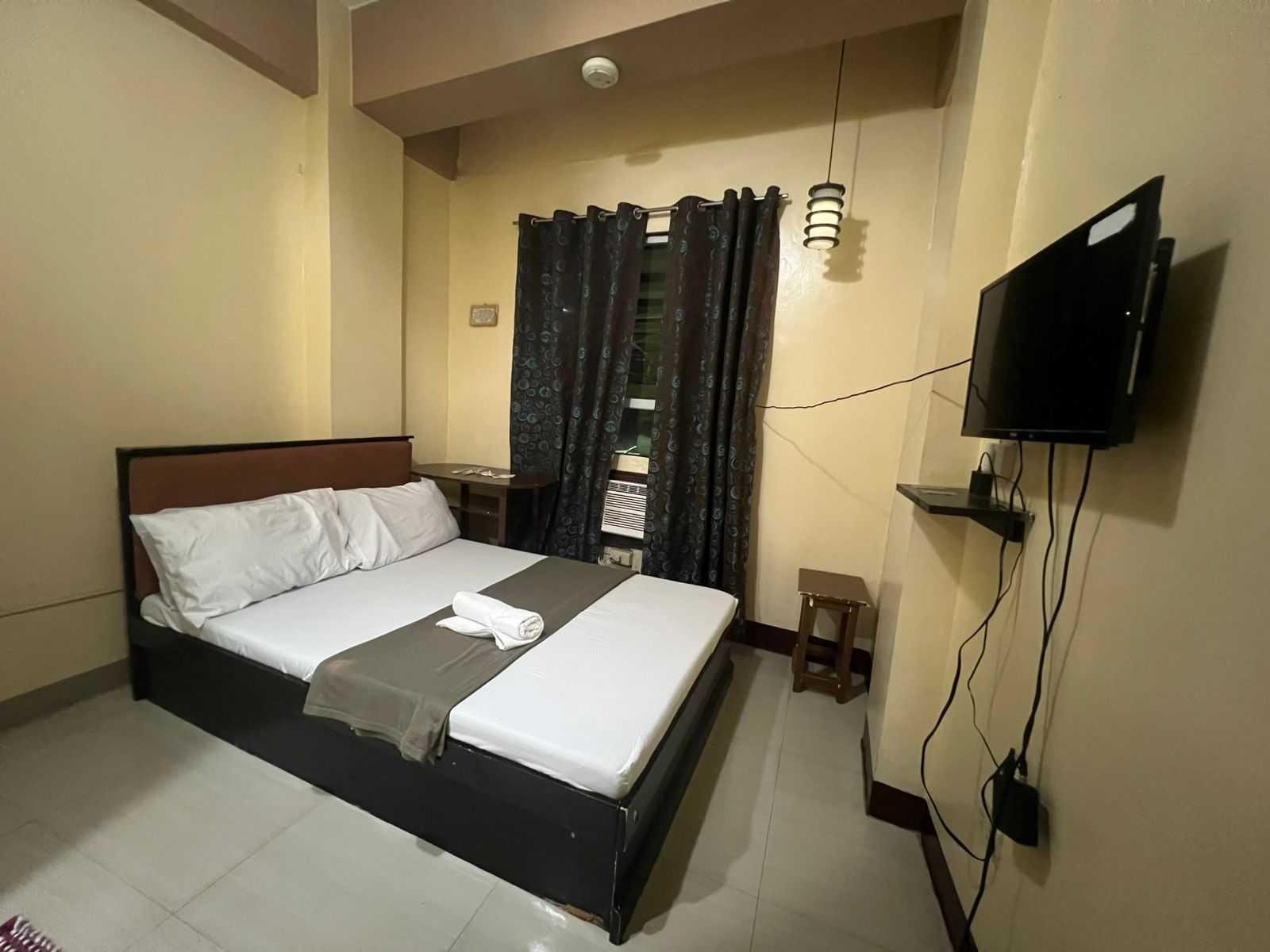 OYO 1151 AAM Transient and Guesthouse