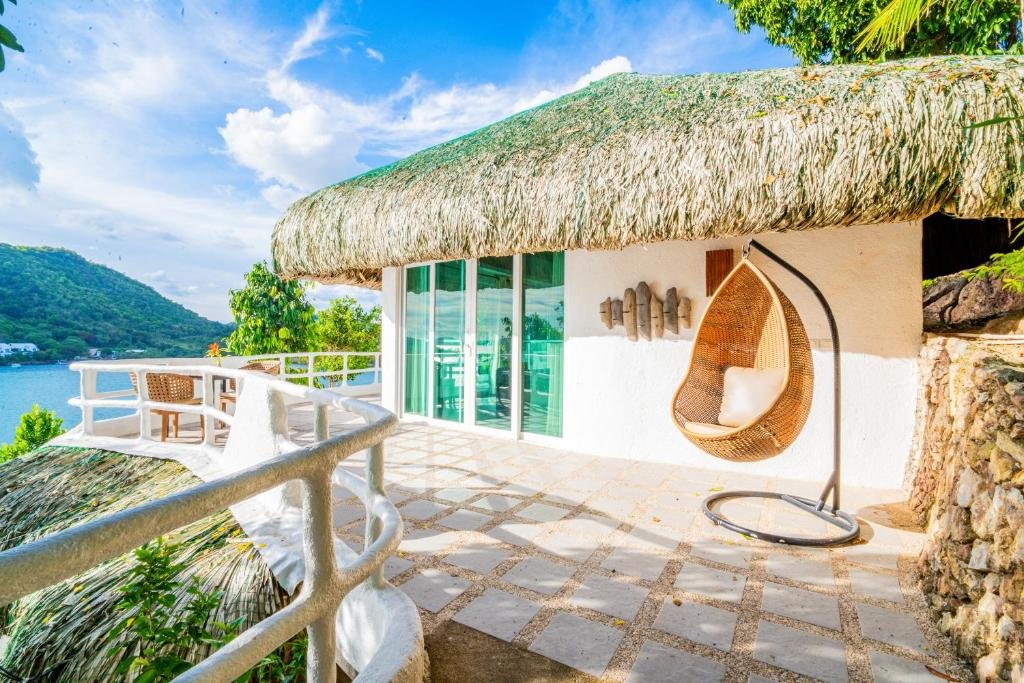 Pearl Bay Villas Private Resort, Palawan, Philippines Reviews and Travel Guide