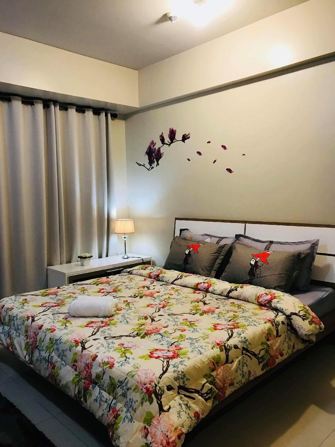 Perfect for travellers , Super near Airports 1432