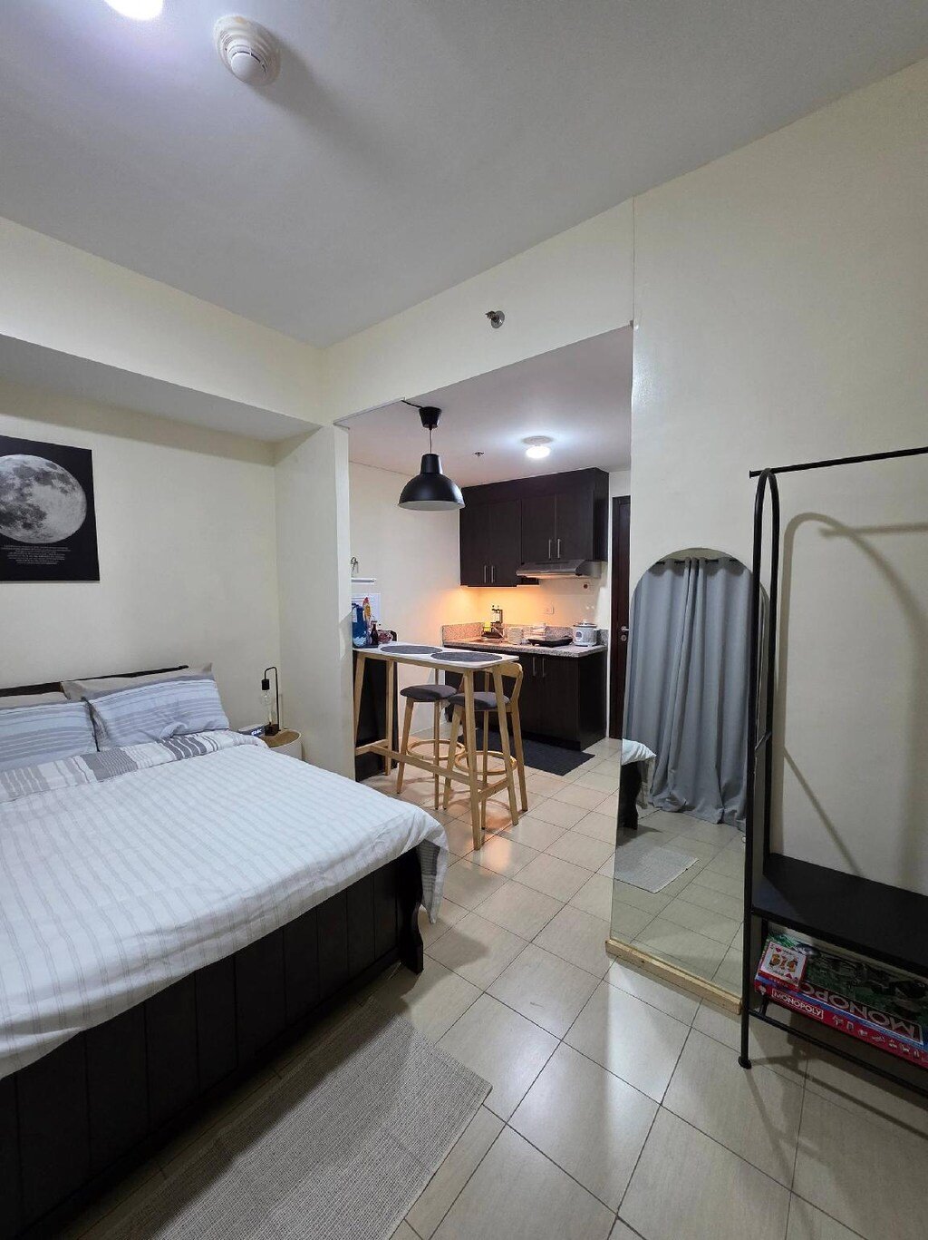 Pioneerwoodlands Mandaluyong Studio Unit, Manila, Philippines