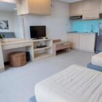 Posh Beds with City View and Pools, Manila, Philippines