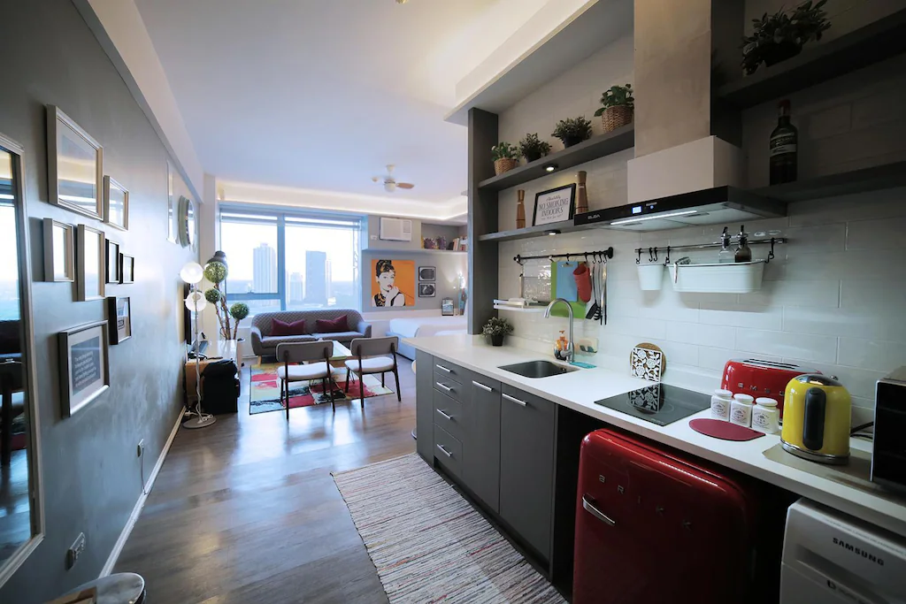 Posh Entrata Condo Suite with Panoramic City View, Manila, Philippines
