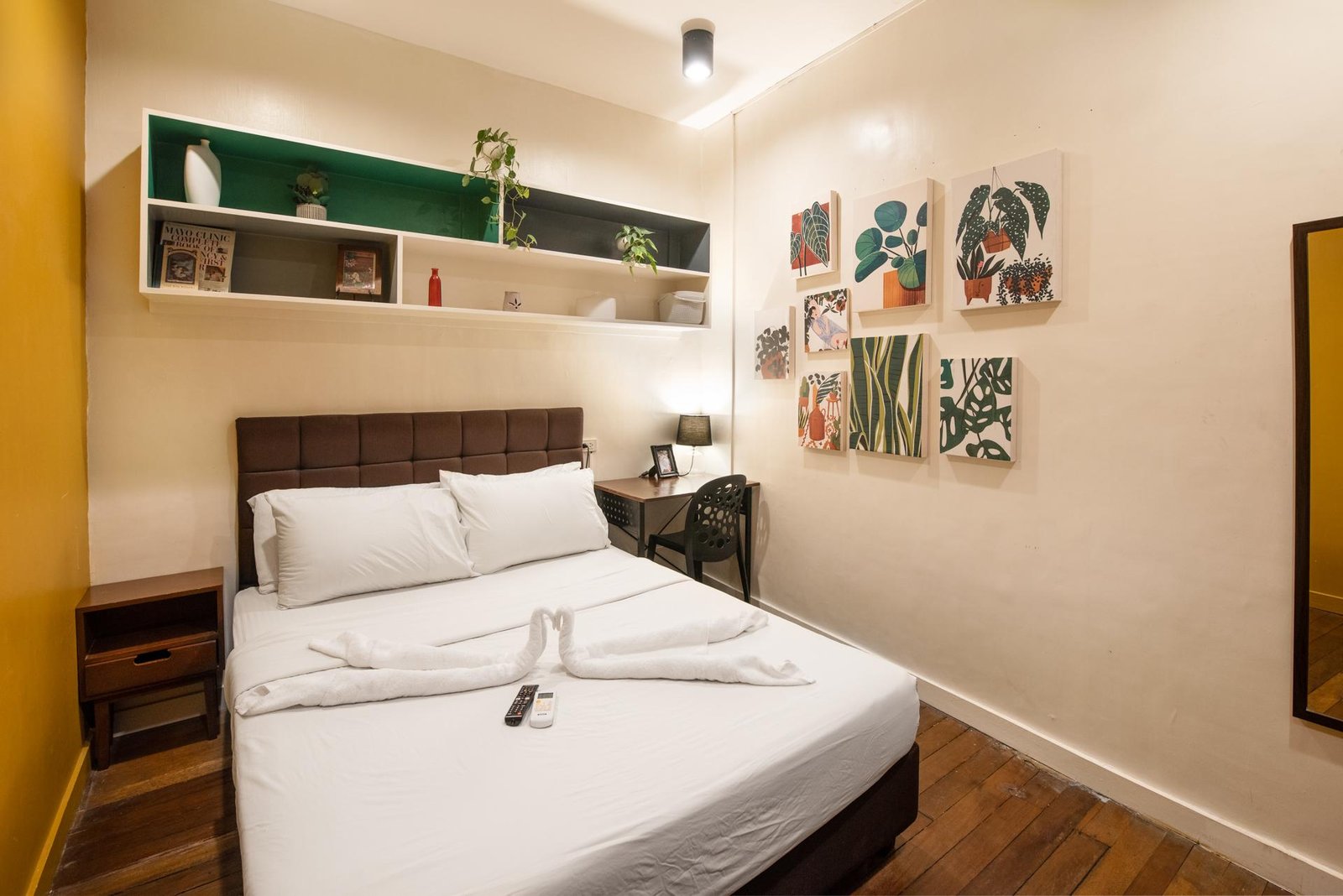 Private Room 12 - Poblacion Makati House