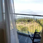 REDWIND High-Rise Condo with Taal Lake view!, Tagaytay, Philippines