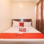 RedDoorz @ Moonwalk Paranaque