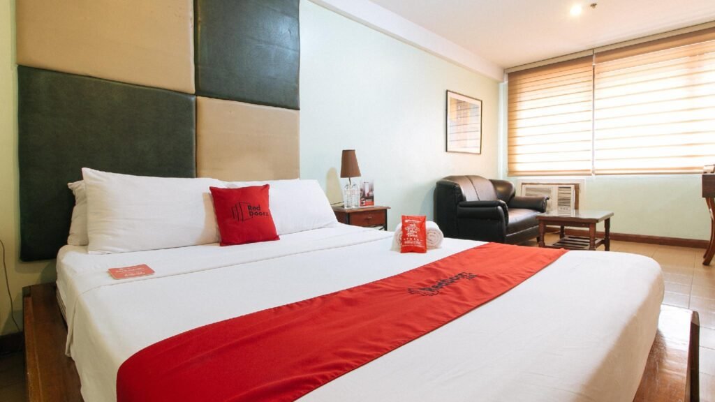 RedDoorz @ Timog Avenue Quezon City