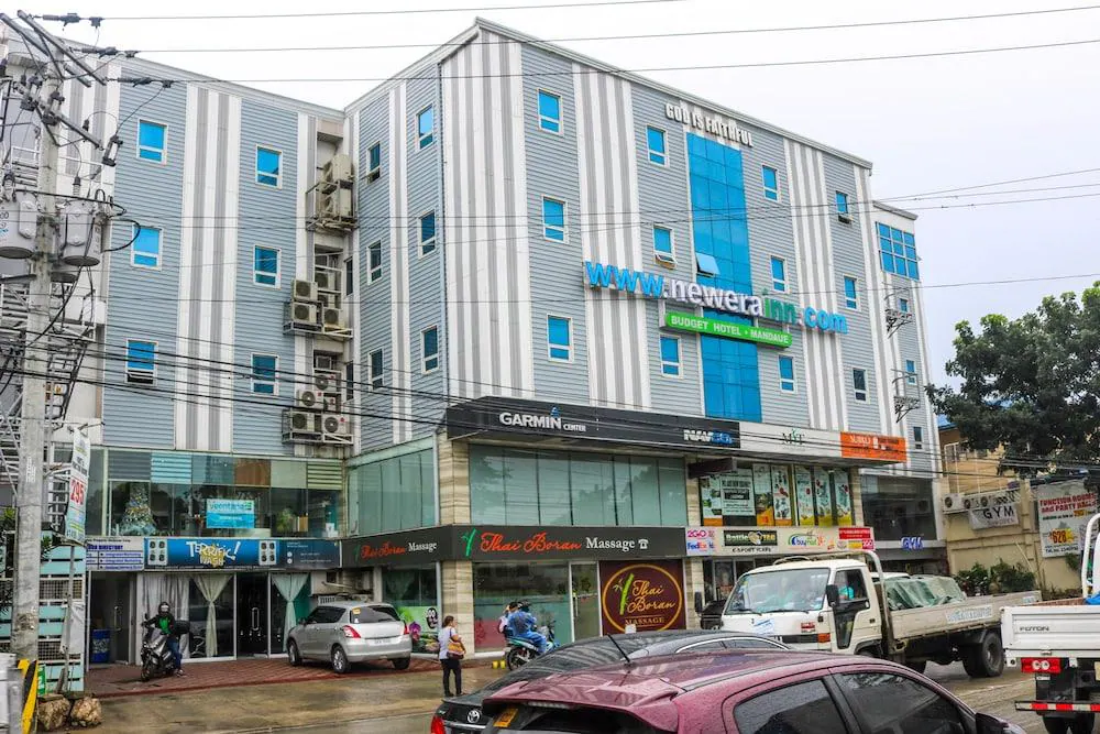 RedDoorz Plus near UV Mandaue Cebu Reviews and Travel Guide