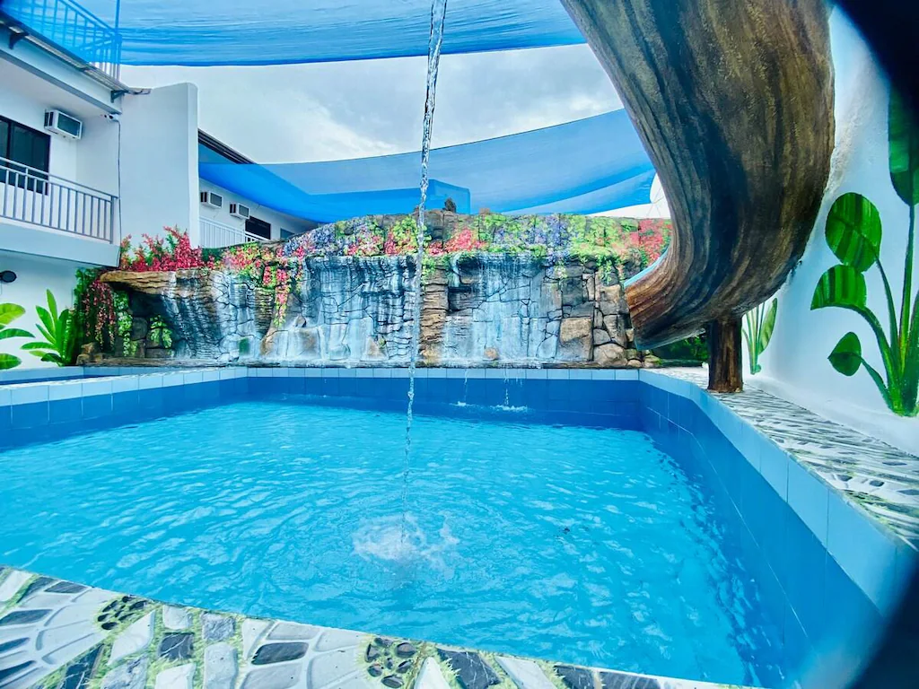 Relaxing 5-bedroom home with Private Spring Pools, Laguna, Philippines