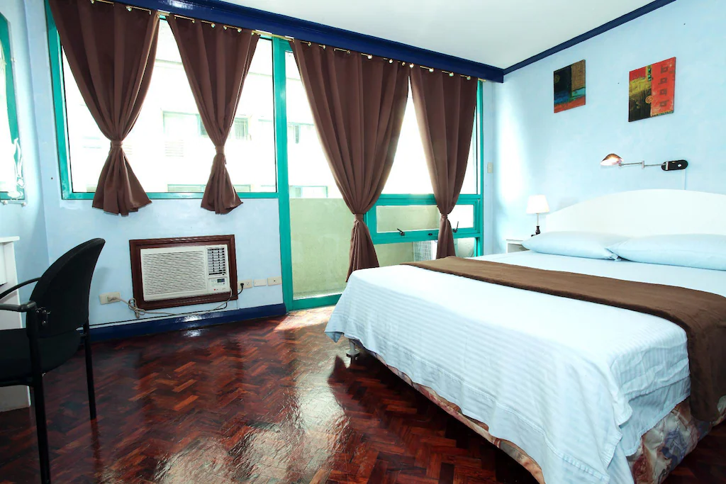 Robinsons Place 1 Bedroom Apartment, Manila, Philippines