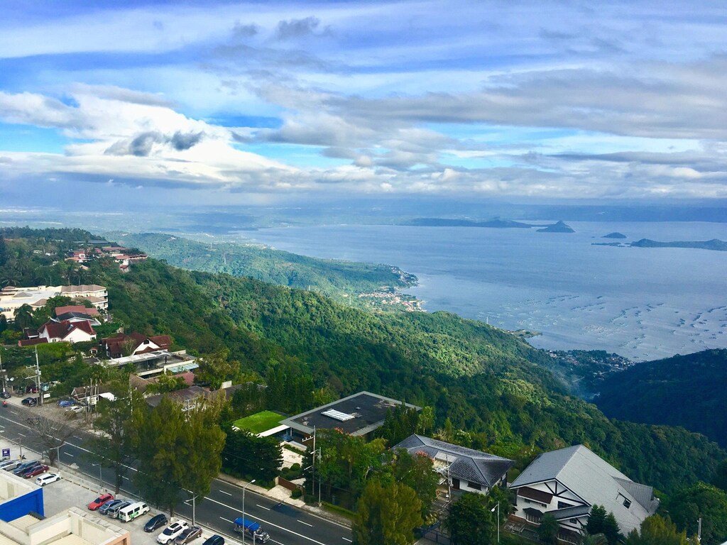 Romantic relaxing Getaway At Mayor J. Staycation, Tagaytay, Philippines
