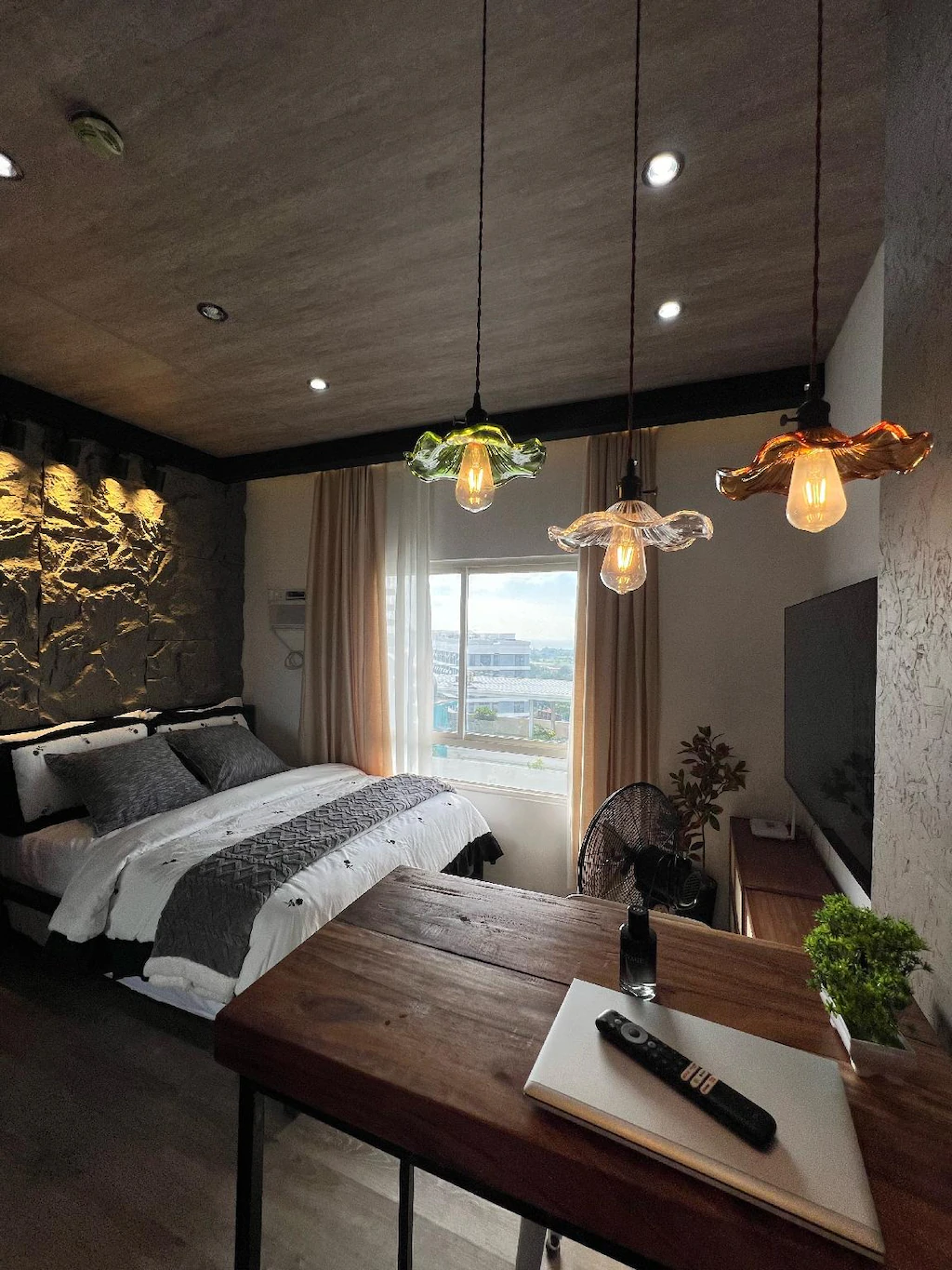 Rustic Penthouse @ Mesavirre Bacolod (Unit 1902), Bacolod (Negros Occidental), Philippines