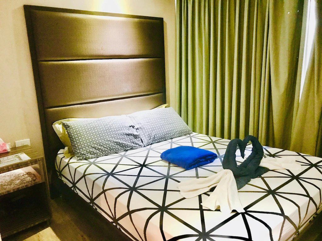 SERENITY SUITES Smoking 15 Manila Philippines Reviews and Travel Guide