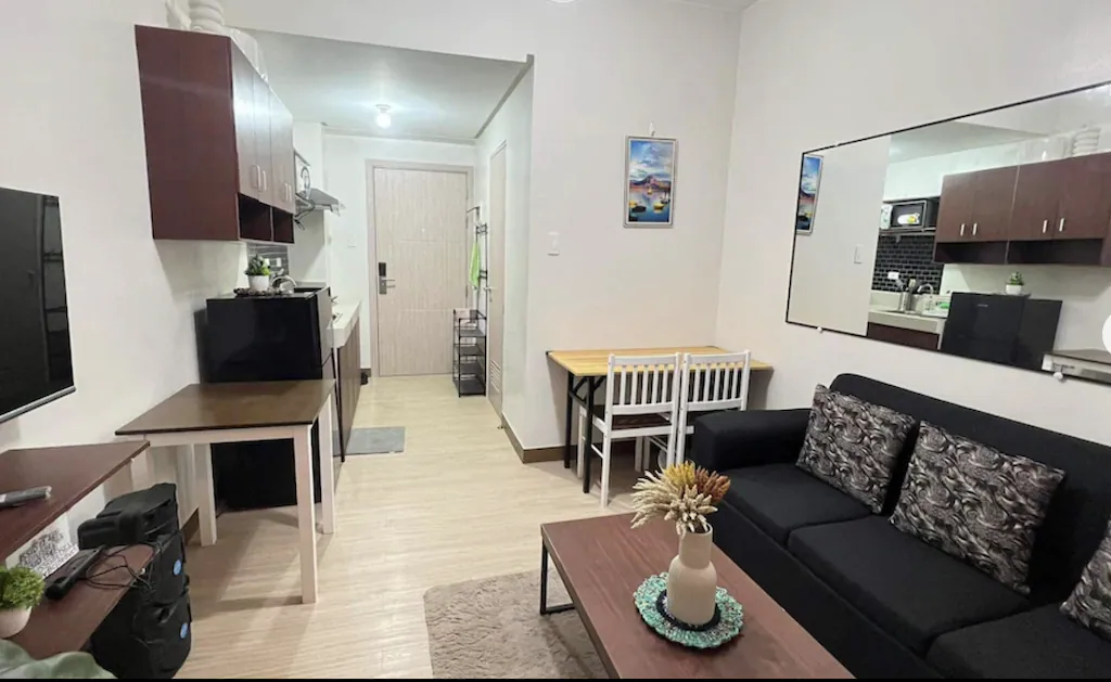 SM Fairview/Trees Residences/100mb/netflix by Joel, Manila, Philippines