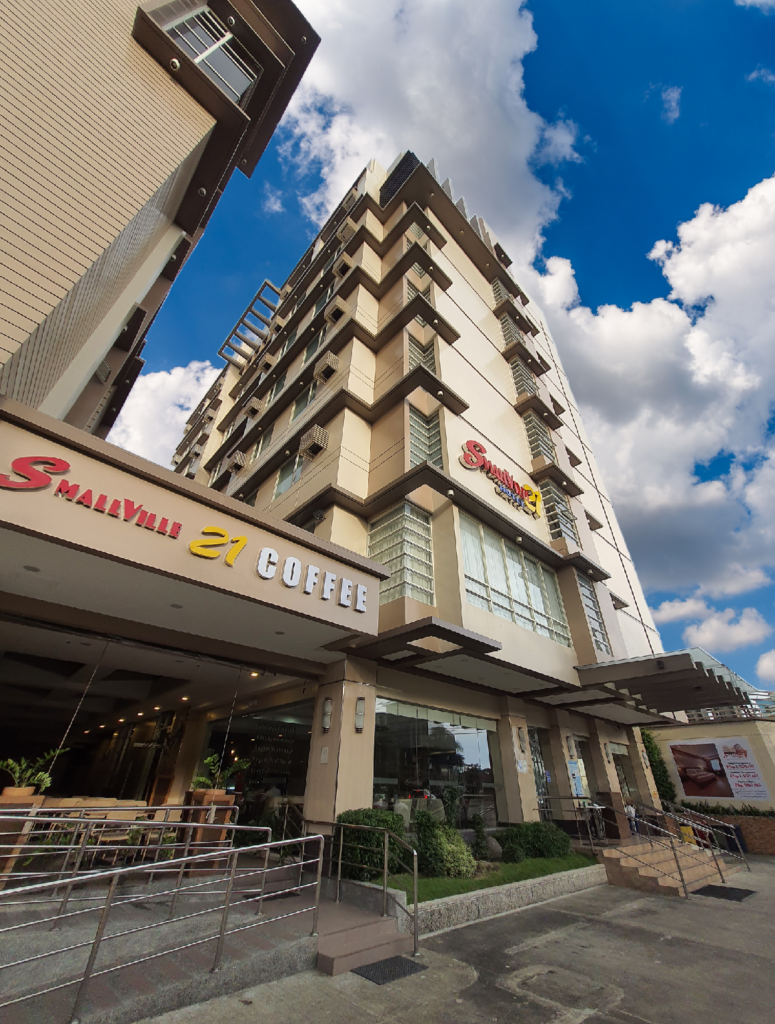 SMALLVILLE 21 HOTEL