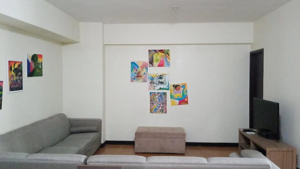 San Lorenzo Place, ESSI Unit B, Manila, Philippines
